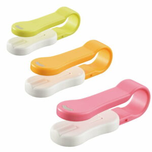 パックと袋のカッター 全3色（グリーン、オレンジ、ピンク）です。