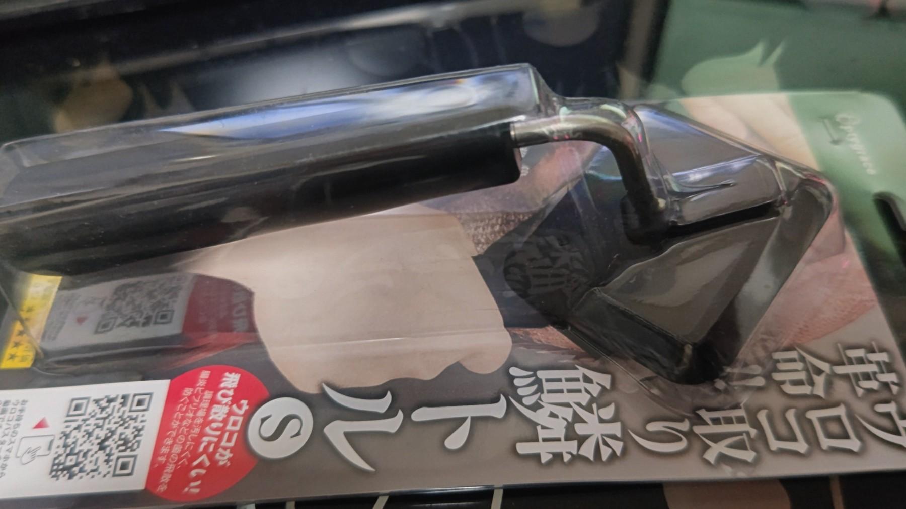 鱗トル Sのハンドルとゴム製ヘッド形状